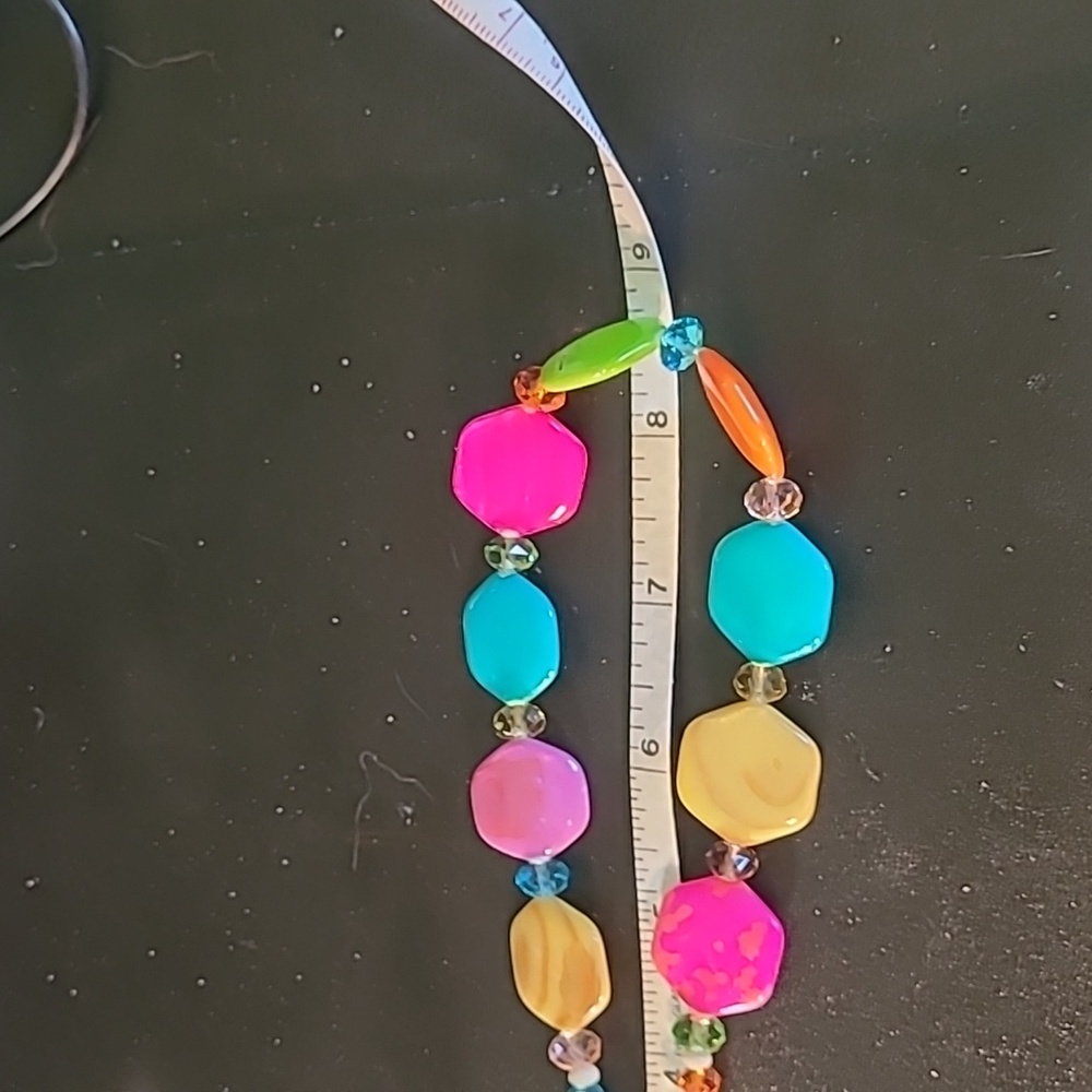 Colorful Neon Shell Beaded Necklace - Picture 6 of 7